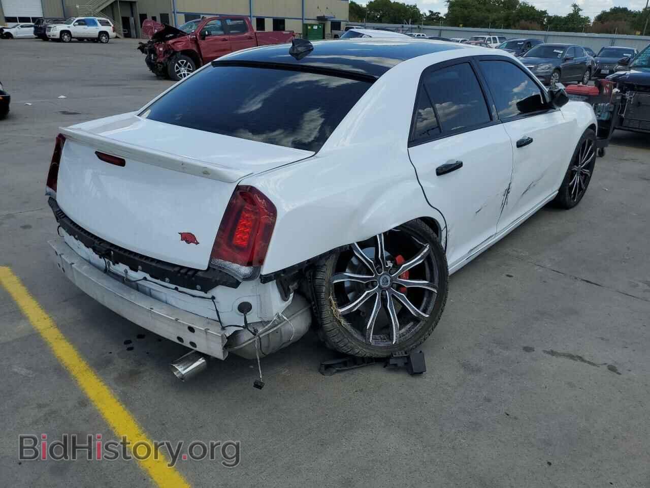 2018 CHRYSLER 300 - VIN: 2C3CCAGG3JH267549 - Фото 9
