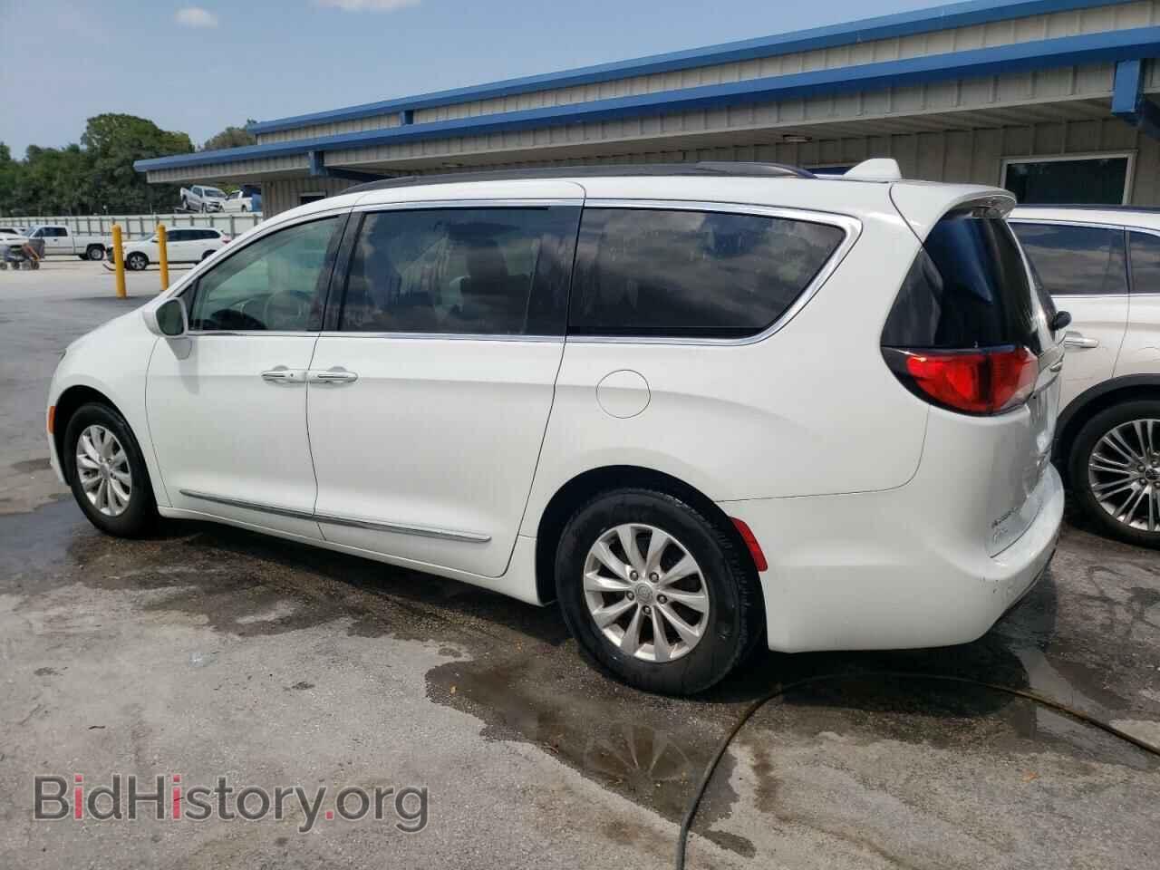 2017 CHRYSLER PACIFICA - VIN: 2C4RC1BG2HR645099 - Photo 2