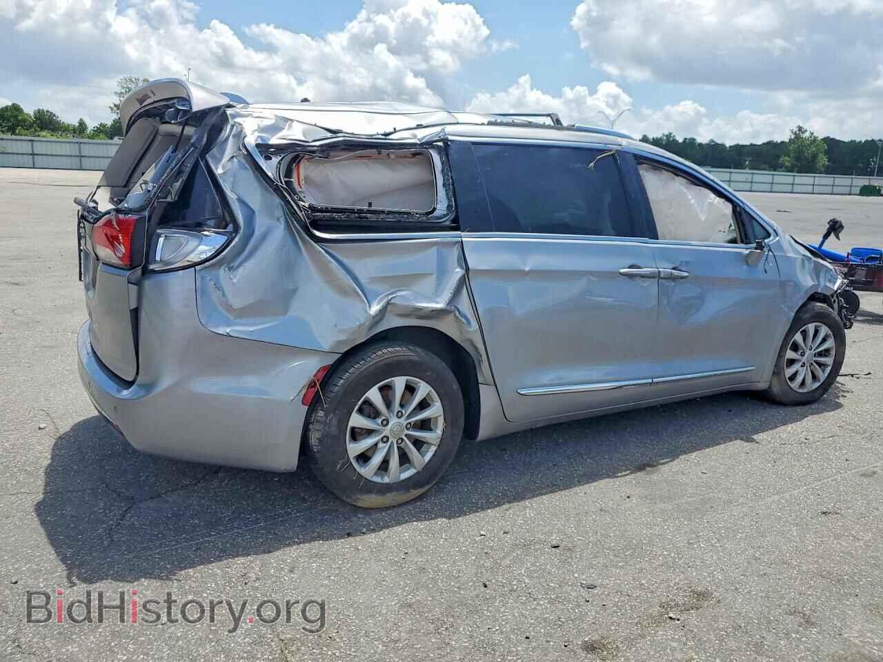 2018 CHRYSLER PACIFICA - VIN: 2C4RC1BG1JR214159 - Фото 3