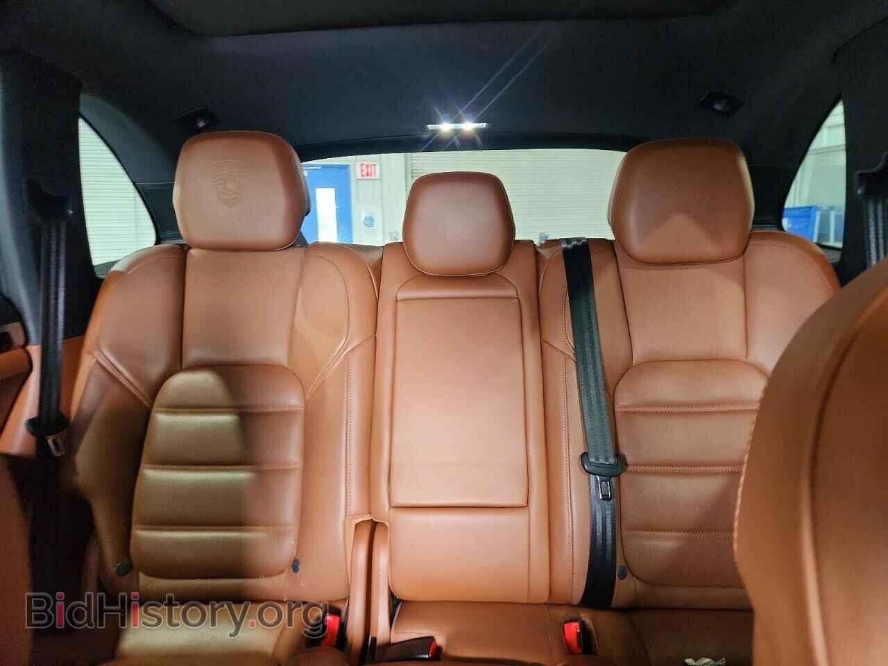 2017 PORSCHE CAYENNE - VIN: WP1AA2A28HKA87562 - Photo 10