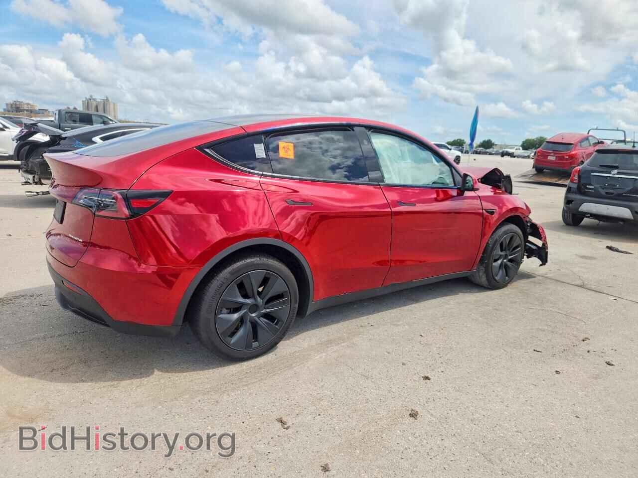 2024 TESLA MODEL Y - VIN: 7SAYGDEE6RF150805 - Photo 3