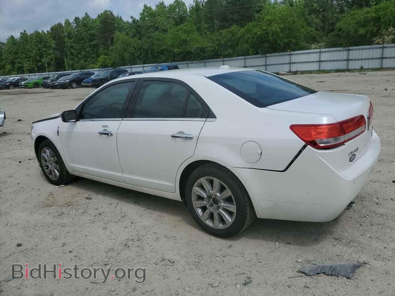 2011 LINCOLN MKZ - VIN: 3LNHL2JC3BR774076 - Фото 2