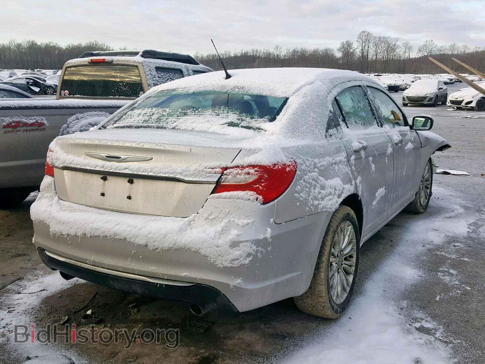 2011 CHRYSLER 200 - VIN: 1C3BC2FG0BN526784 - Фото 4
