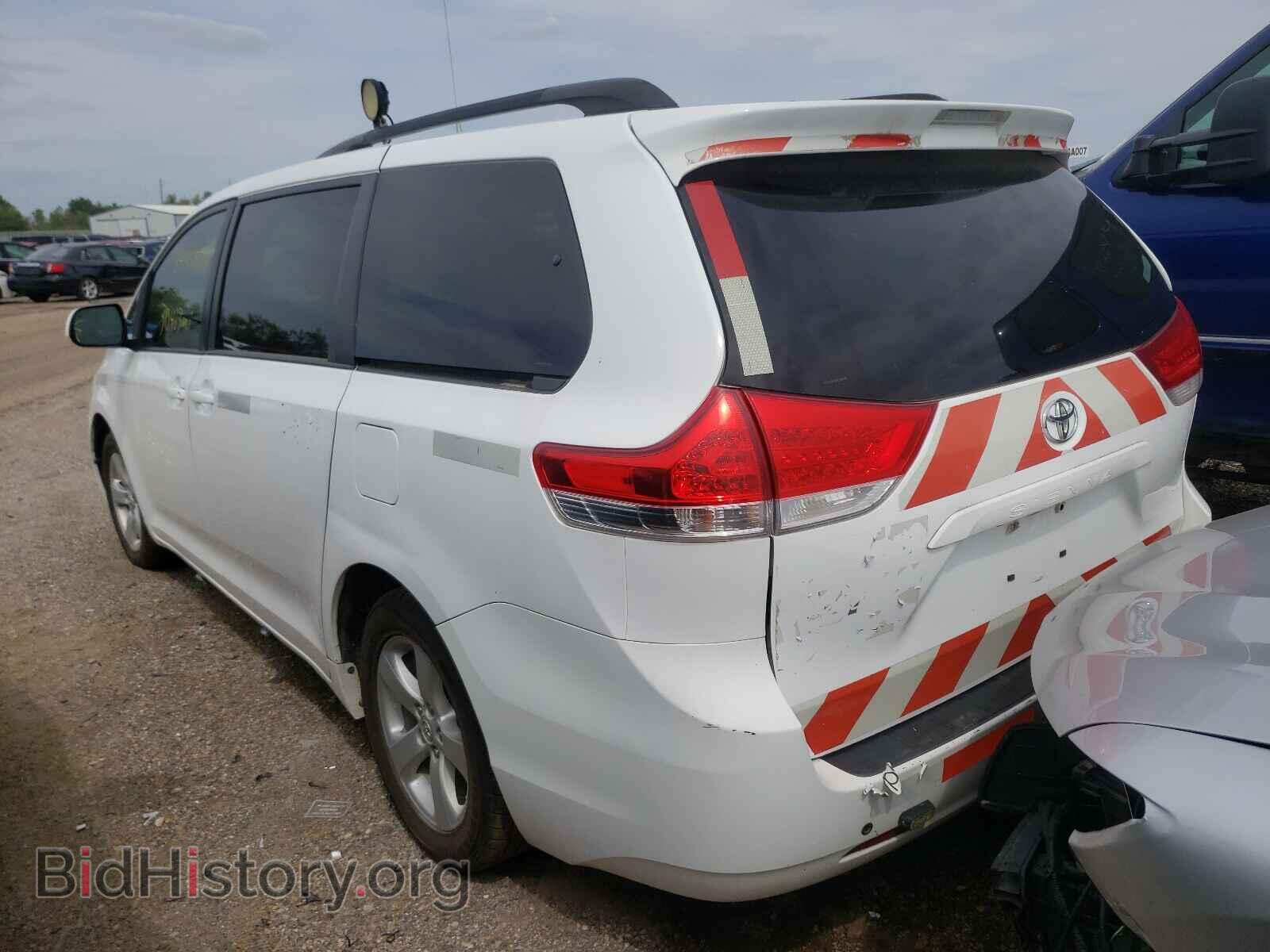 2013 TOYOTA SIENNA - VIN: 5TDKK3DC8DS294906 - Фото 3