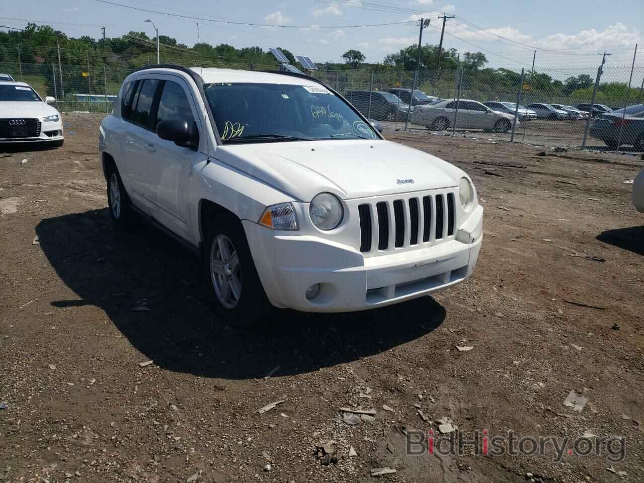 Photo 1J4NF4FB3AD518242 - JEEP COMPASS 2010