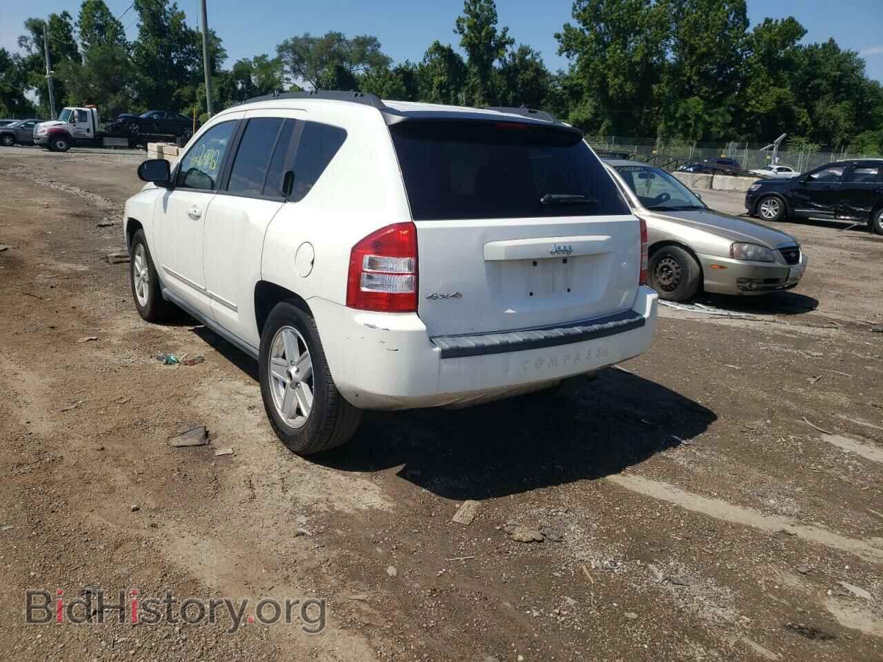 2010 JEEP COMPASS - VIN: 1J4NF4FB3AD518242 - Фото 3