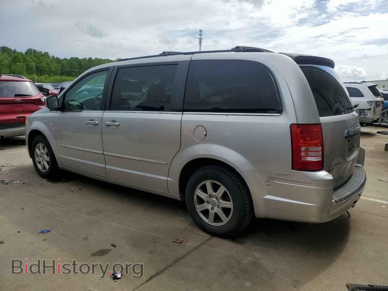 2010 CHRYSLER MINIVAN - VIN: 2A4RR5D10AR273535 - Фото 2