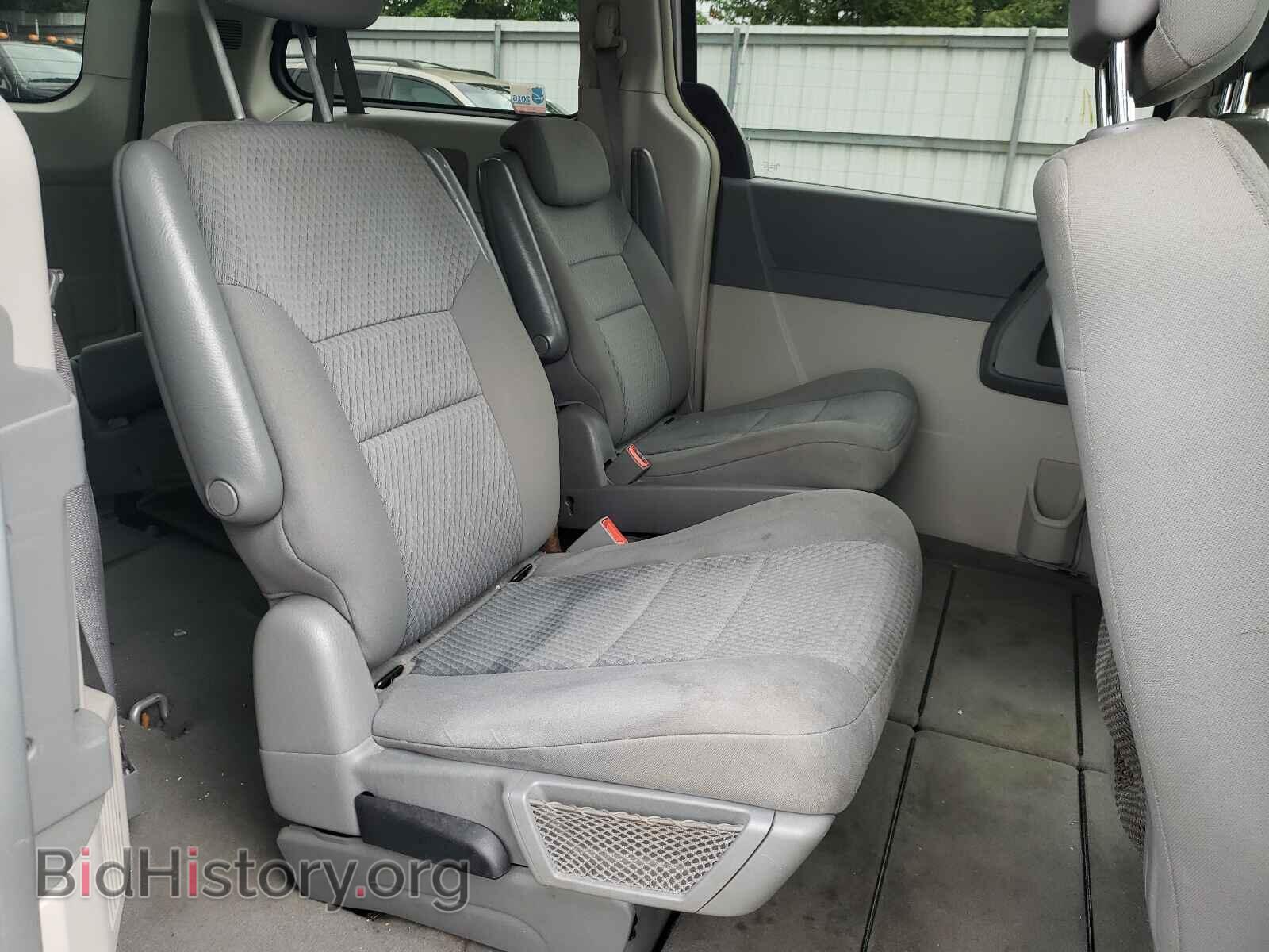 2010 CHRYSLER MINIVAN - VIN: 2A4RR5D13AR310013 - Photo 6