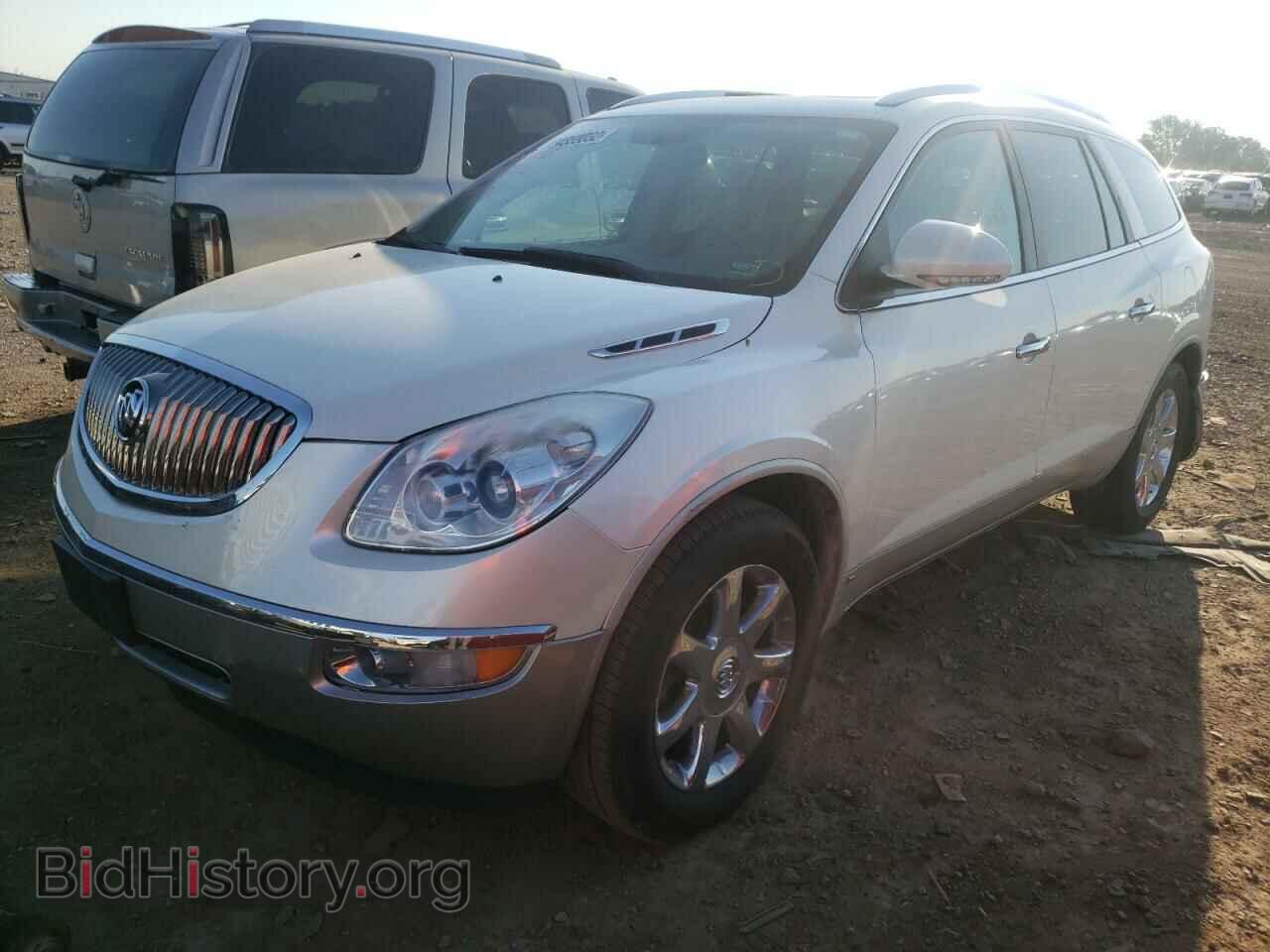 2008 BUICK ENCLAVE - VIN: 5GAEV23738J197734 - Фото 2