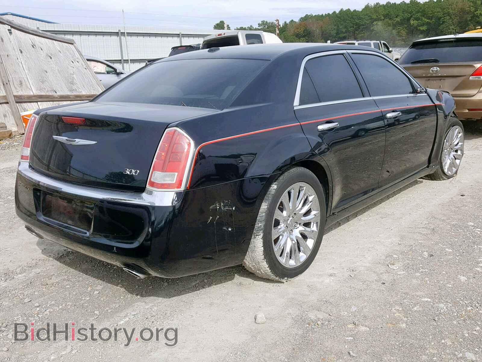 2014 CHRYSLER 300 - VIN: 2C3CCAAG3EH328350 - Фото 4