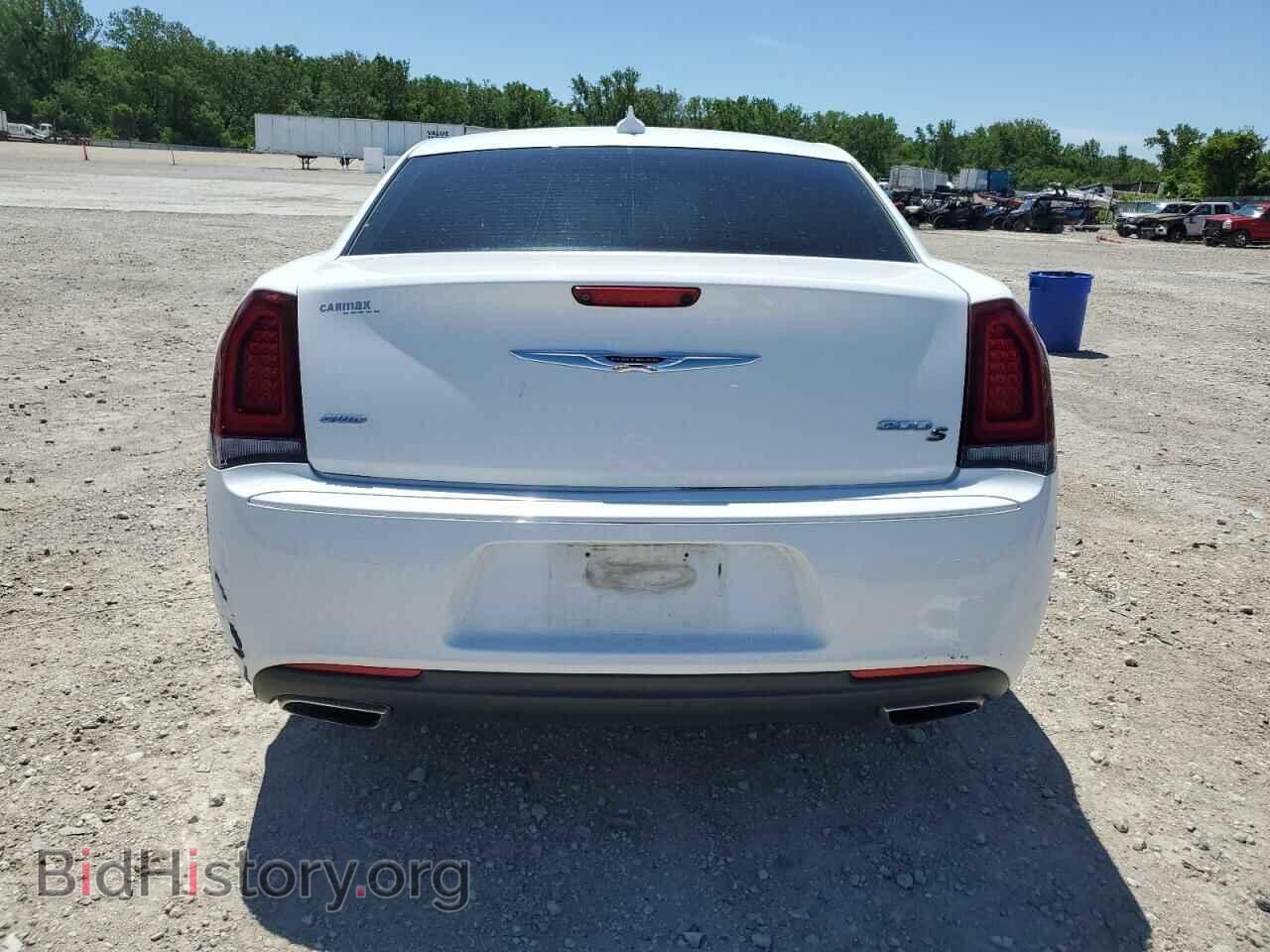2019 CHRYSLER 300 - VIN: 2C3CCAGG0KH573447 - Фото 6