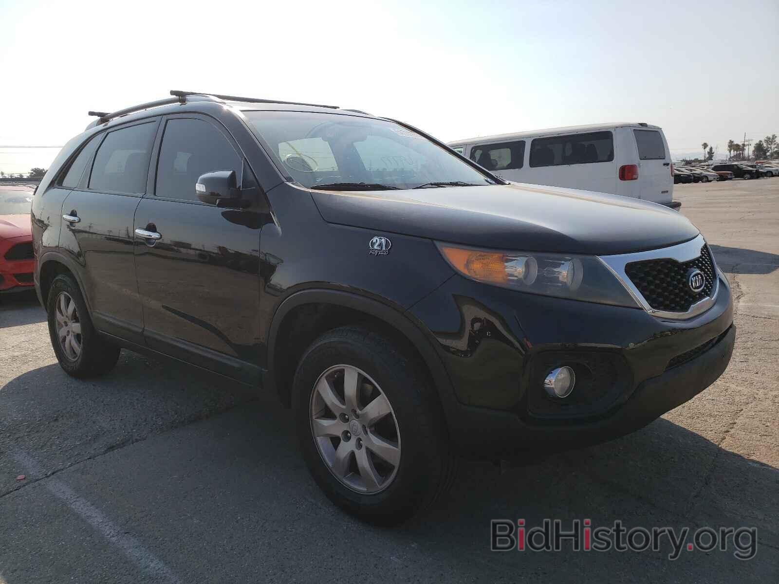 Photo 5XYKT4A13BG154083 - KIA SORENTO 2011