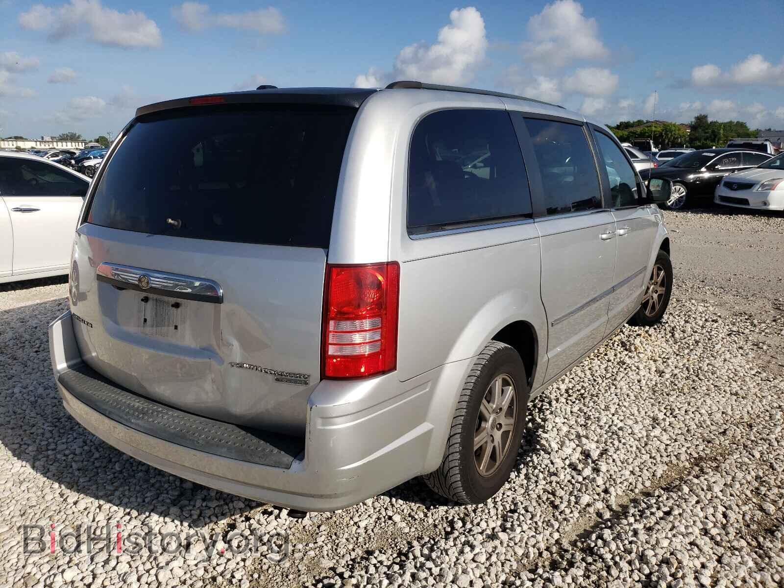 2010 CHRYSLER MINIVAN - VIN: 2A4RR5D12AR133714 - Фото 4