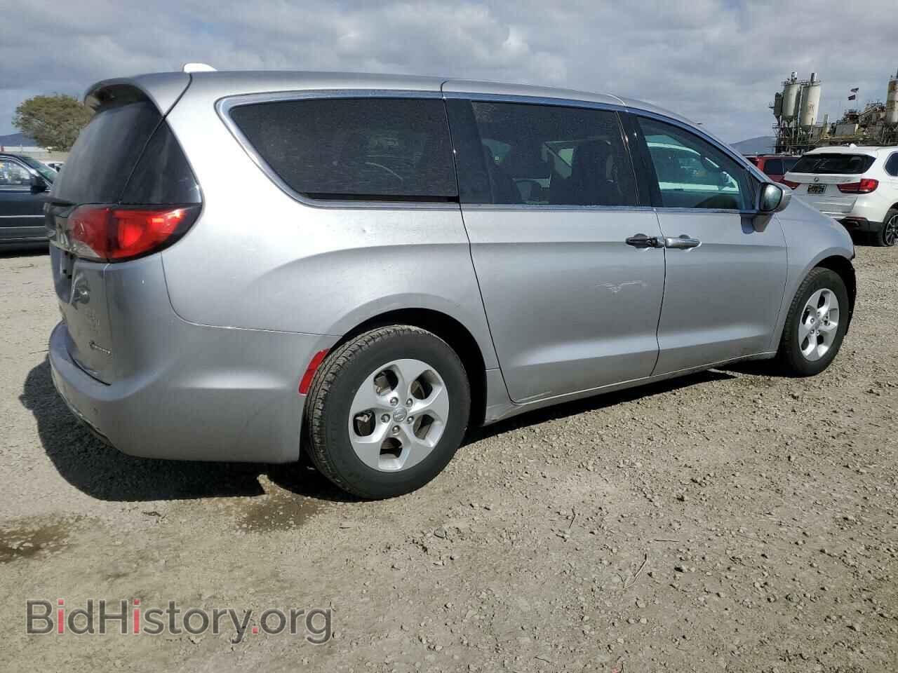 2018 CHRYSLER PACIFICA - VIN: 2C4RC1H76JR126912 - Фото 3