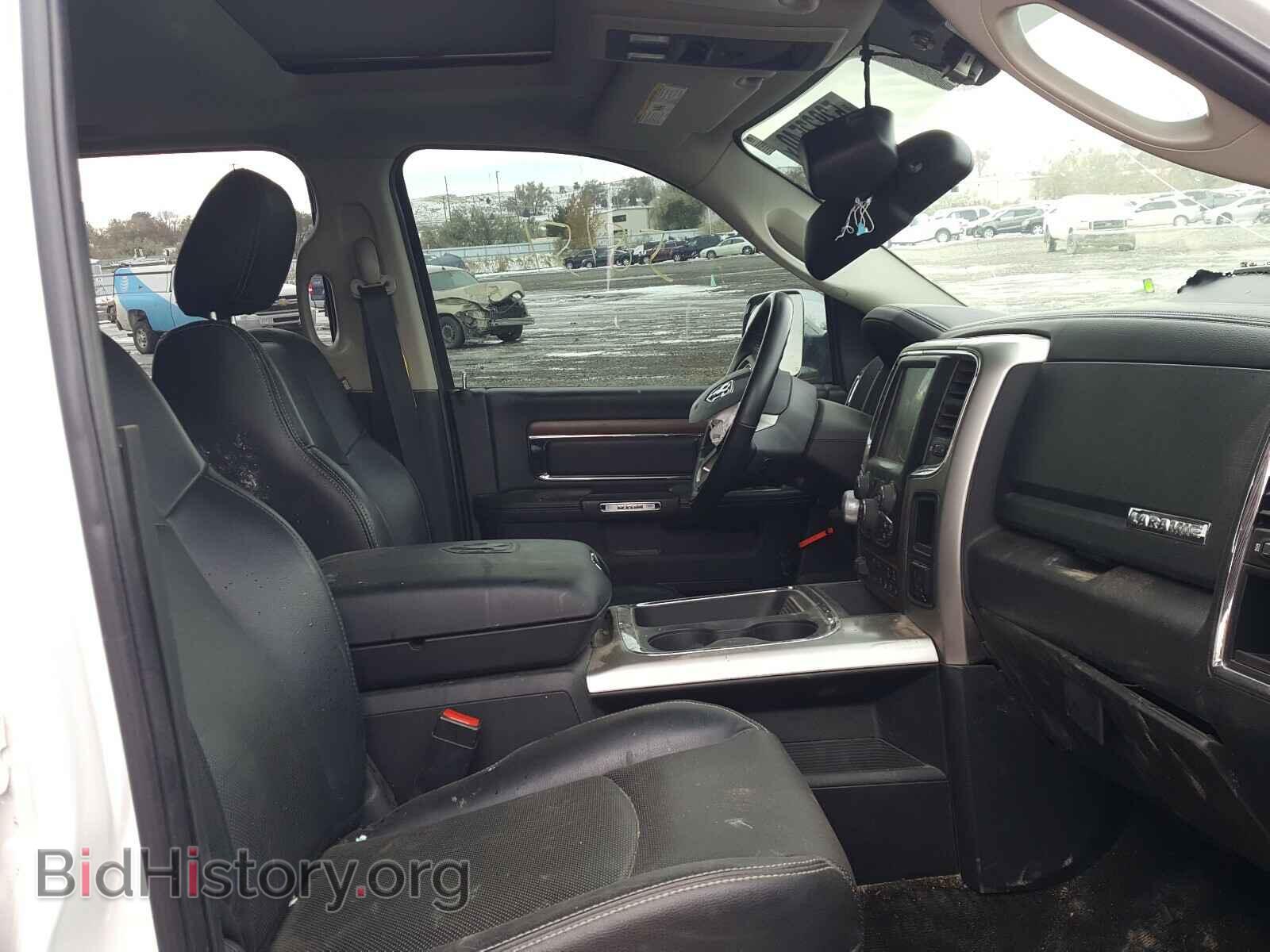 2017 RAM 1500 - VIN: 1C6RR7VT4HS632953 - Фото 5