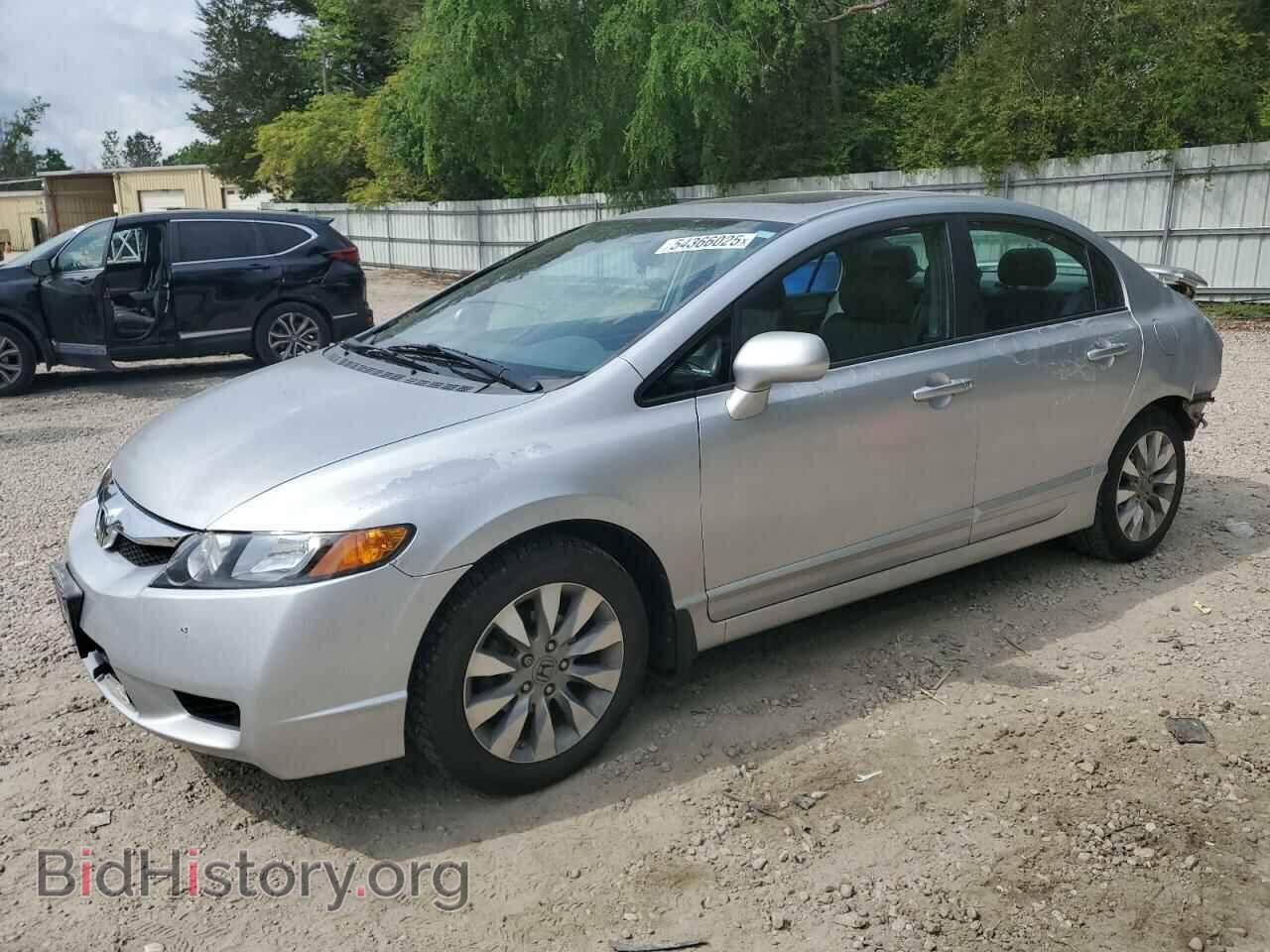 Photo 19XFA1F84AE079885 - HONDA CIVIC 2010