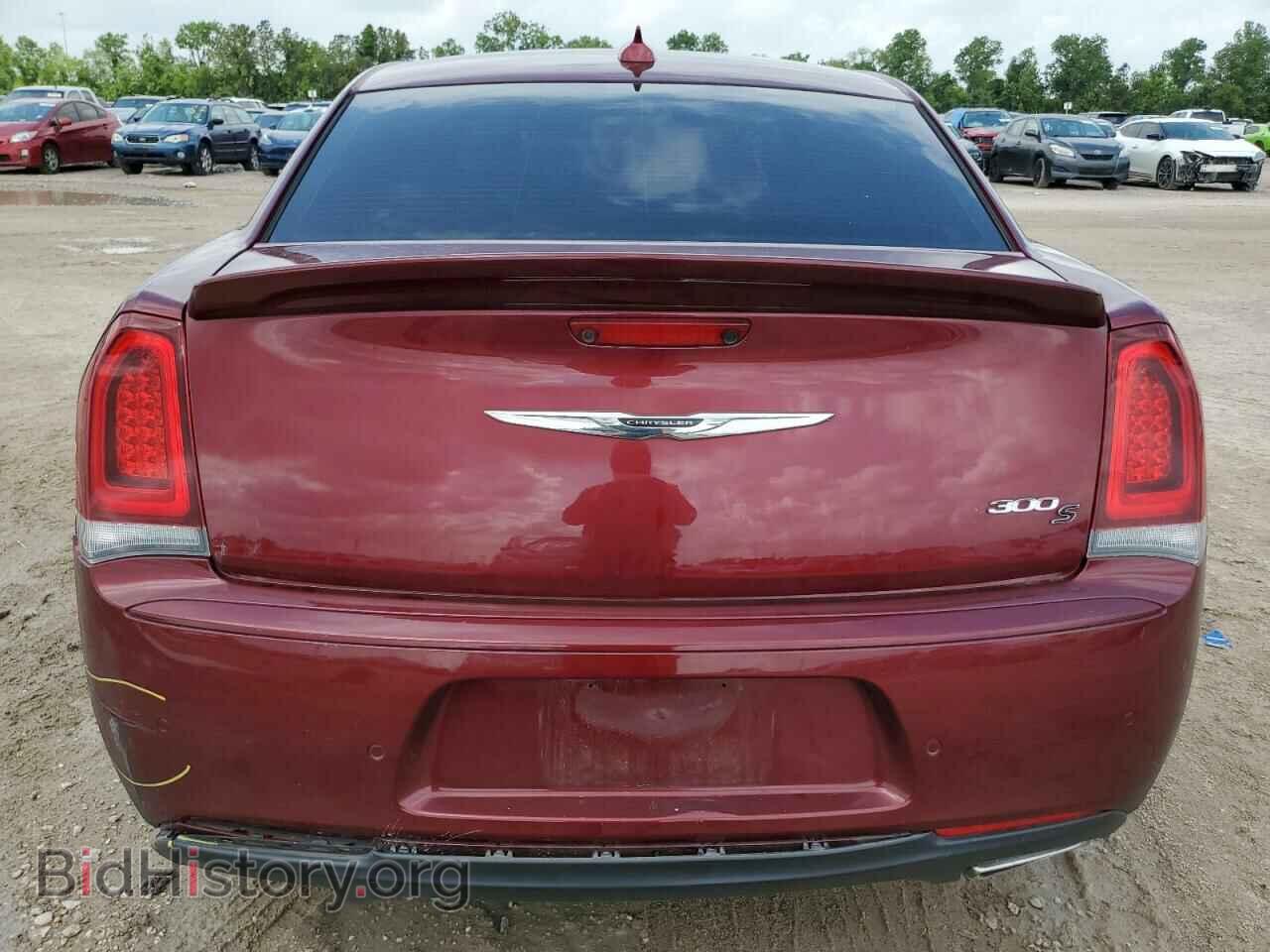 2019 CHRYSLER 300 - VIN: 2C3CCABG2KH507229 - Фото 6