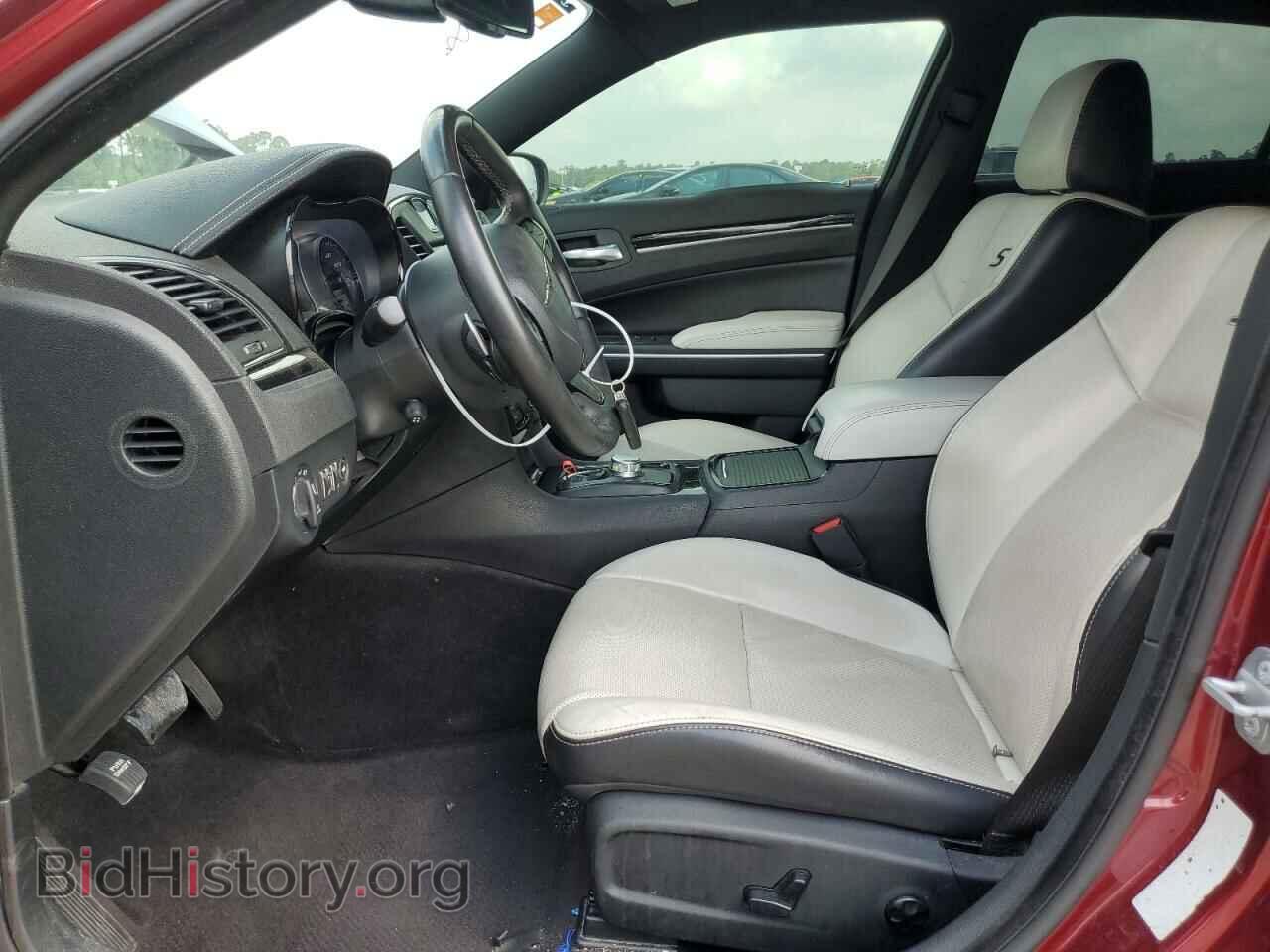 2019 CHRYSLER 300 - VIN: 2C3CCABG2KH507229 - Фото 7
