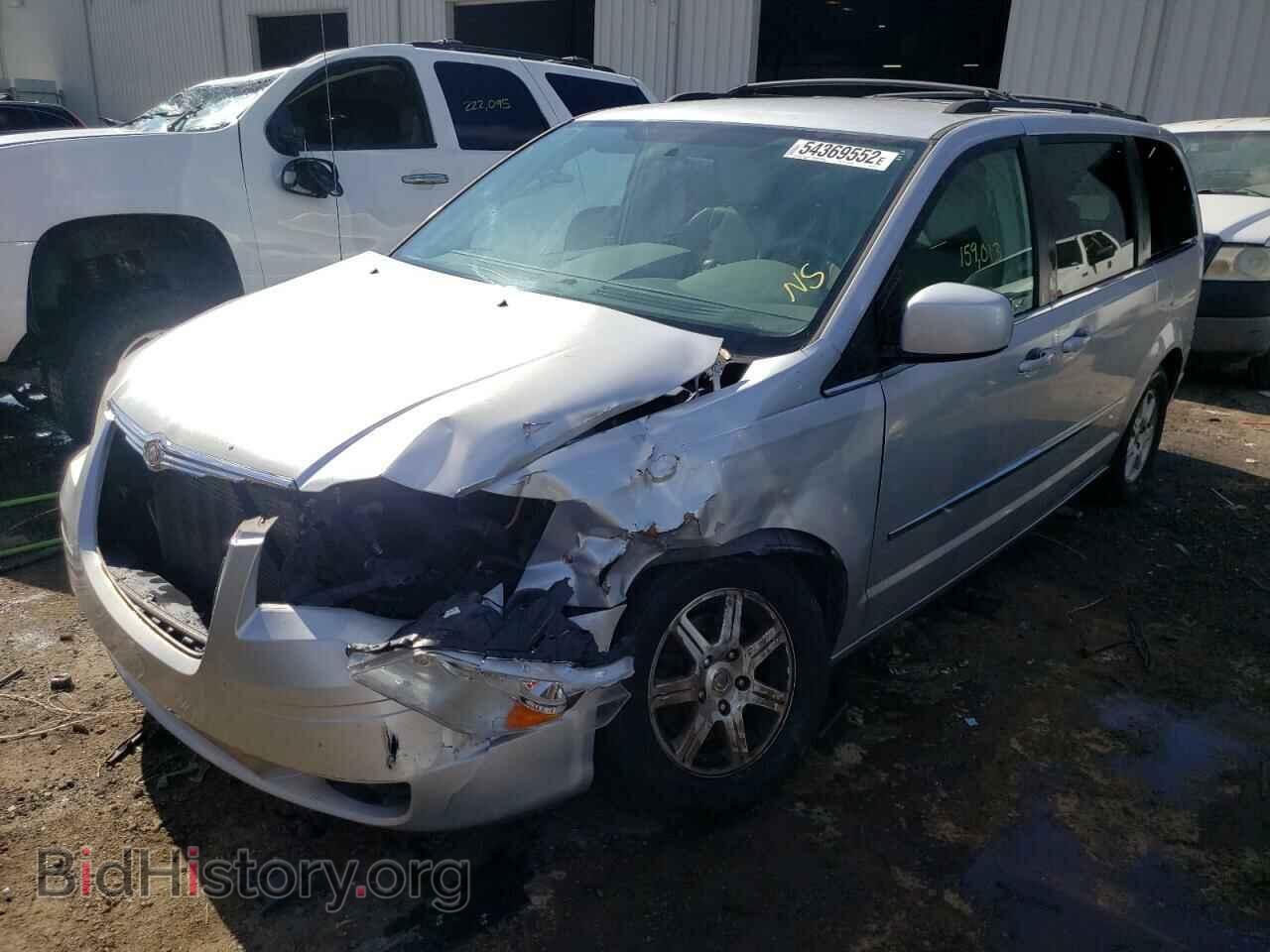 2010 CHRYSLER MINIVAN - VIN: 2A4RR5D16AR127771 - Фото 2