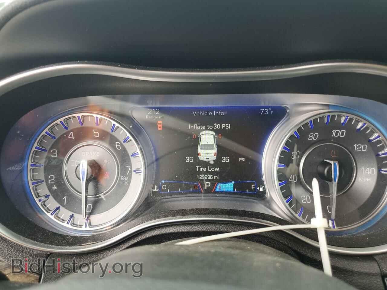 2016 CHRYSLER 300 - VIN: 2C3CCAEG7GH235568 - Фото 9