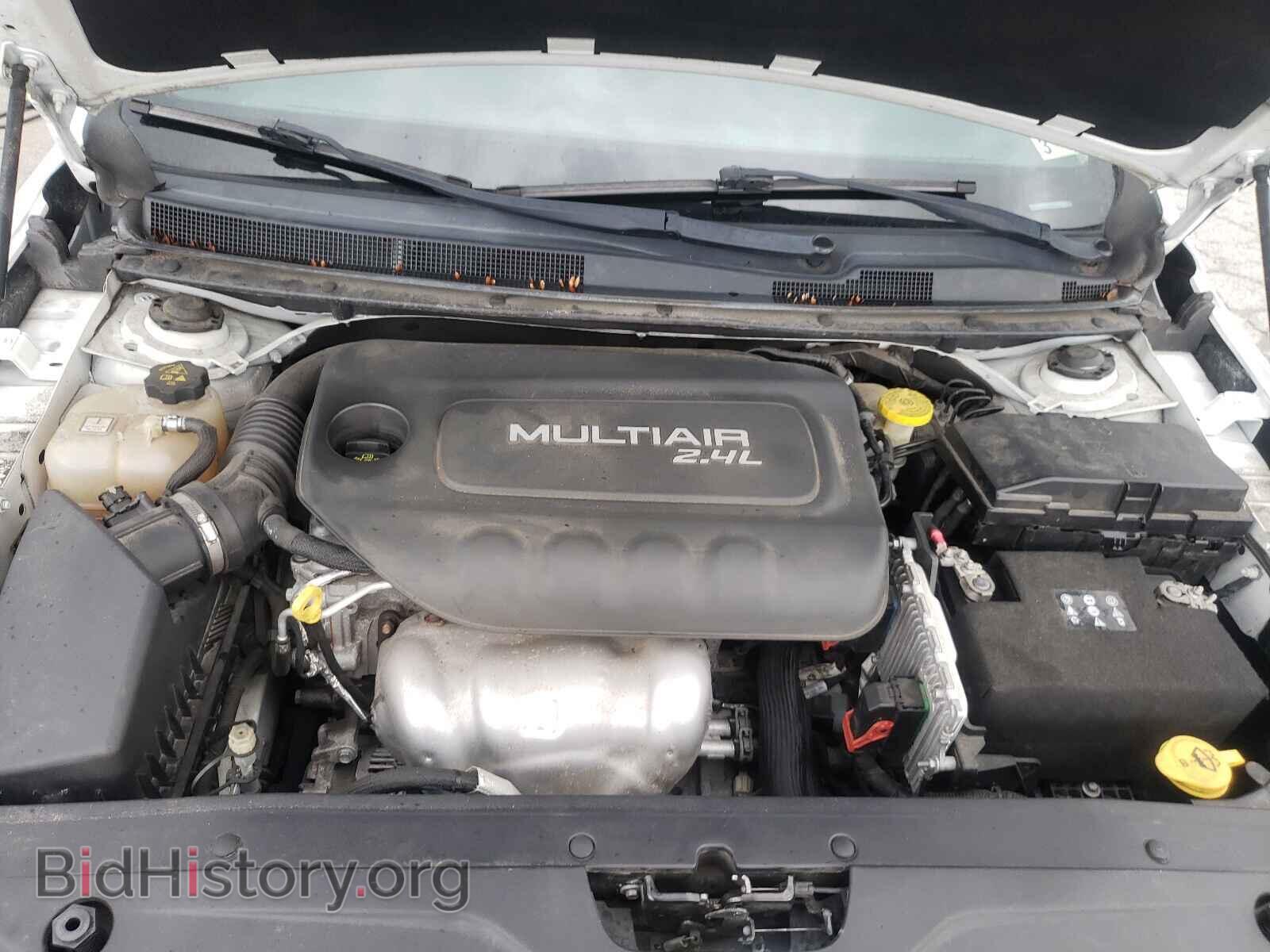 2015 CHRYSLER 200 - VIN: 1C3CCCAB9FN633442 - Фото 6
