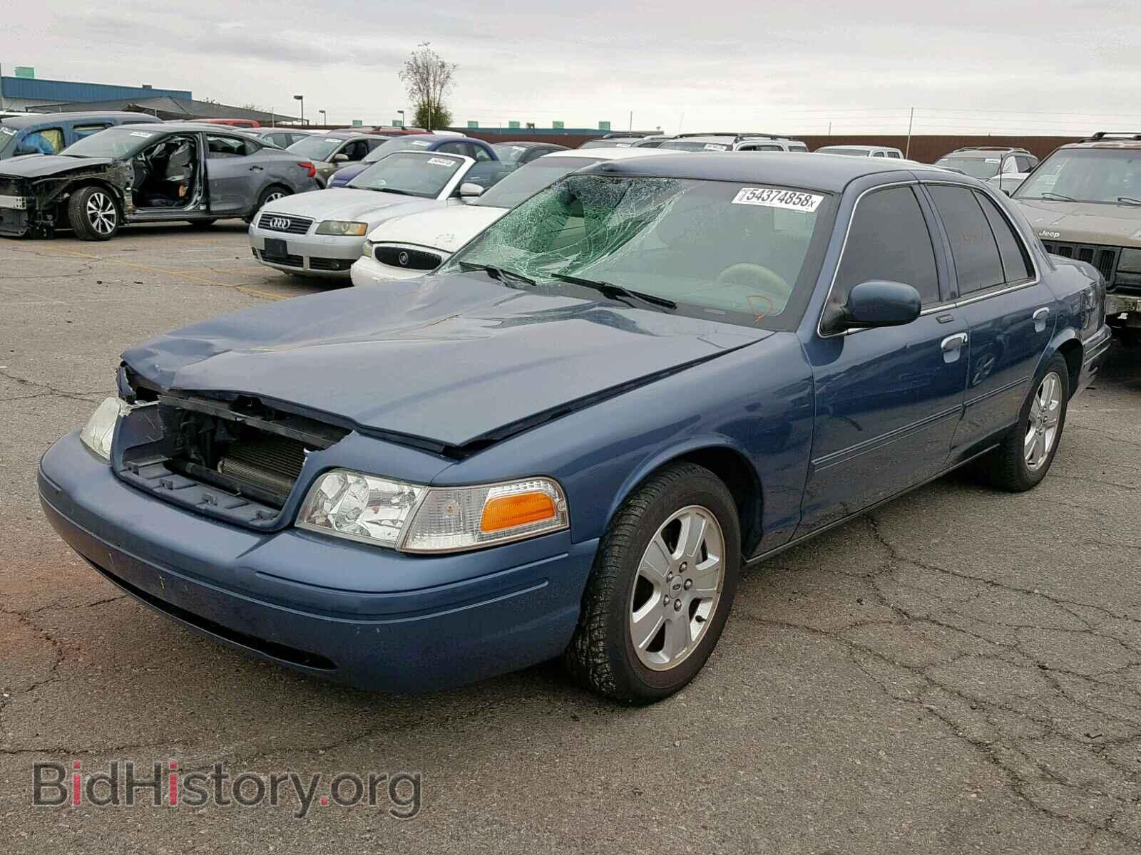 2011 FORD CROWN VIC - VIN: 2FABP7EV0BX170208 - Фото 2