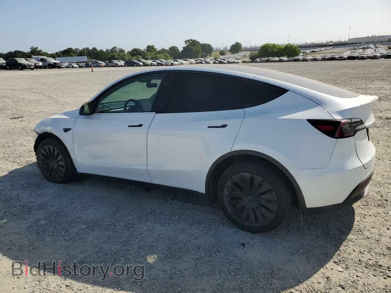 2023 TESLA MODEL Y - VIN: 7SAYGAEE2PF943904 - Фото 2