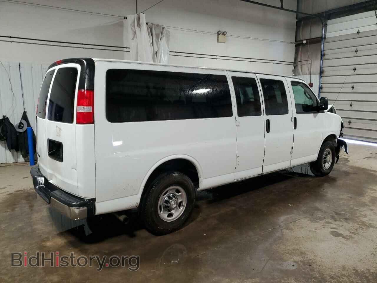 2018 CHEVROLET EXPRESS - VIN: 1GAZGPFG9J1280070 - Фото 3