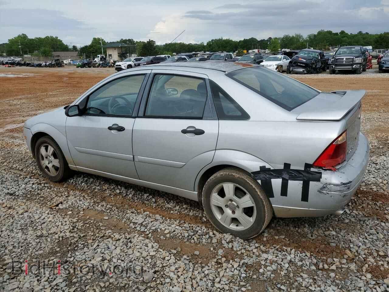 2007 FORD FOCUS - VIN: 1FAFP34N97W205147 - Фото 2