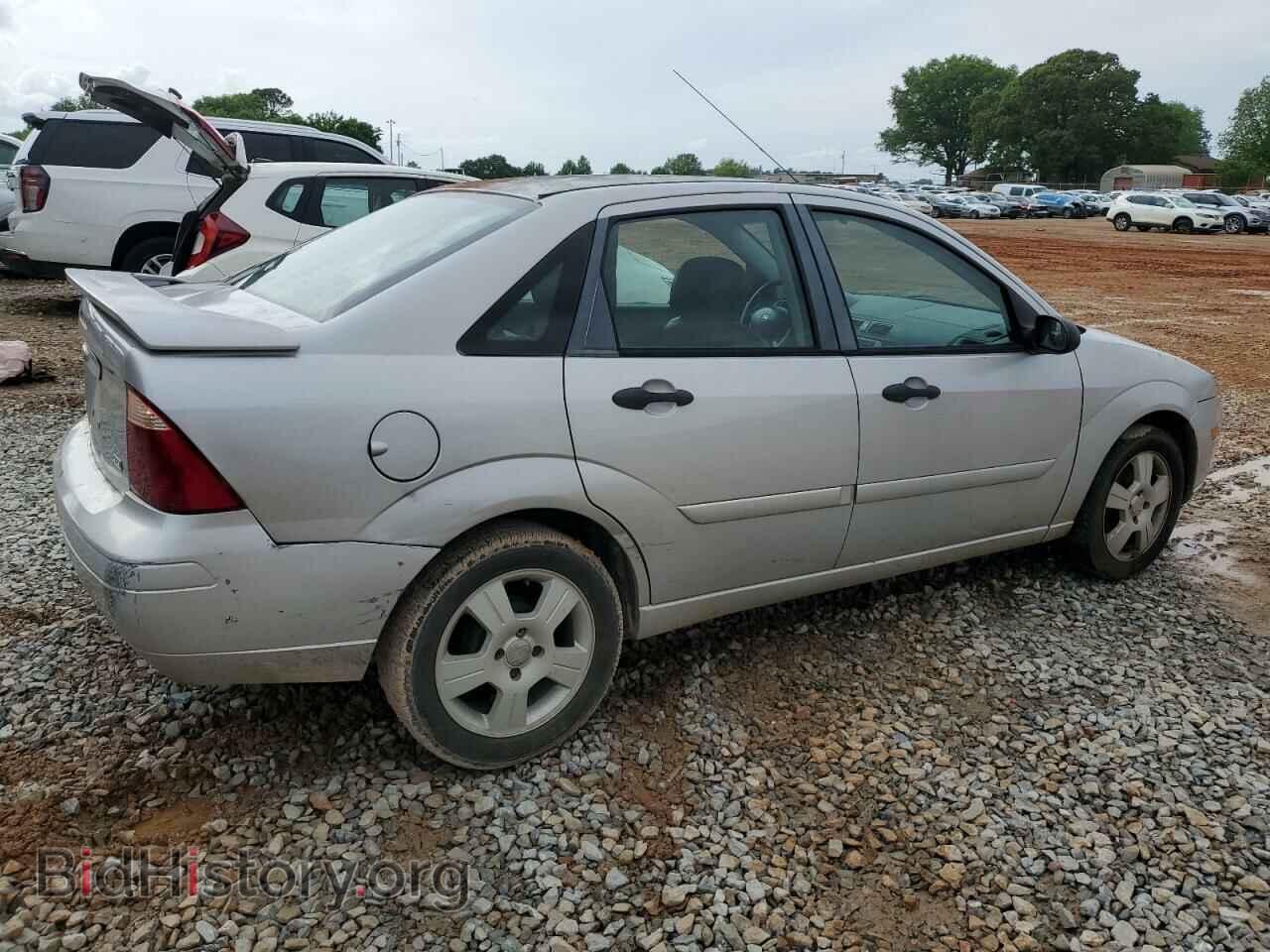 2007 FORD FOCUS - VIN: 1FAFP34N97W205147 - Фото 3