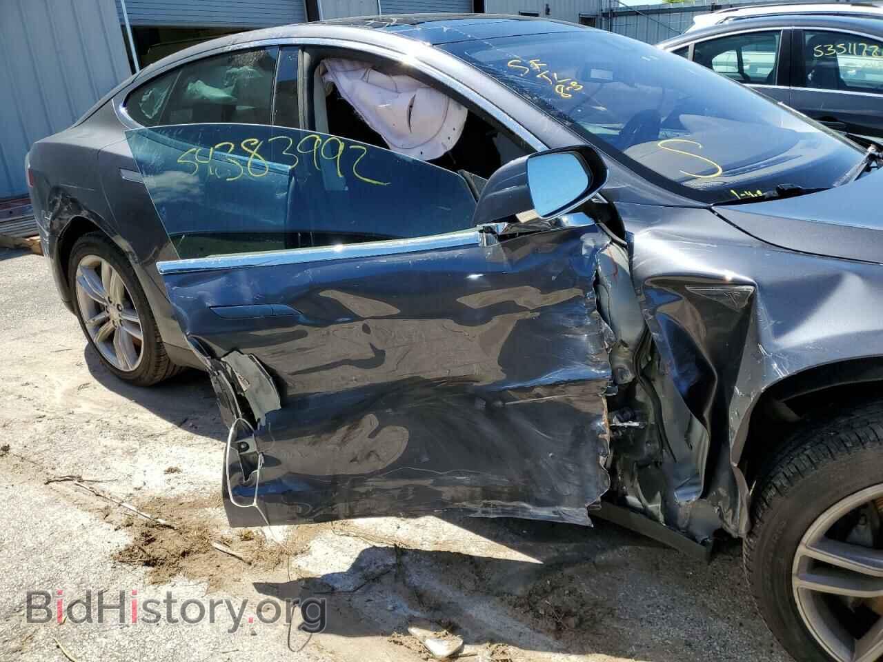 2014 TESLA MODEL S - VIN: 5YJSA1H16EFP65232 - Фото 9