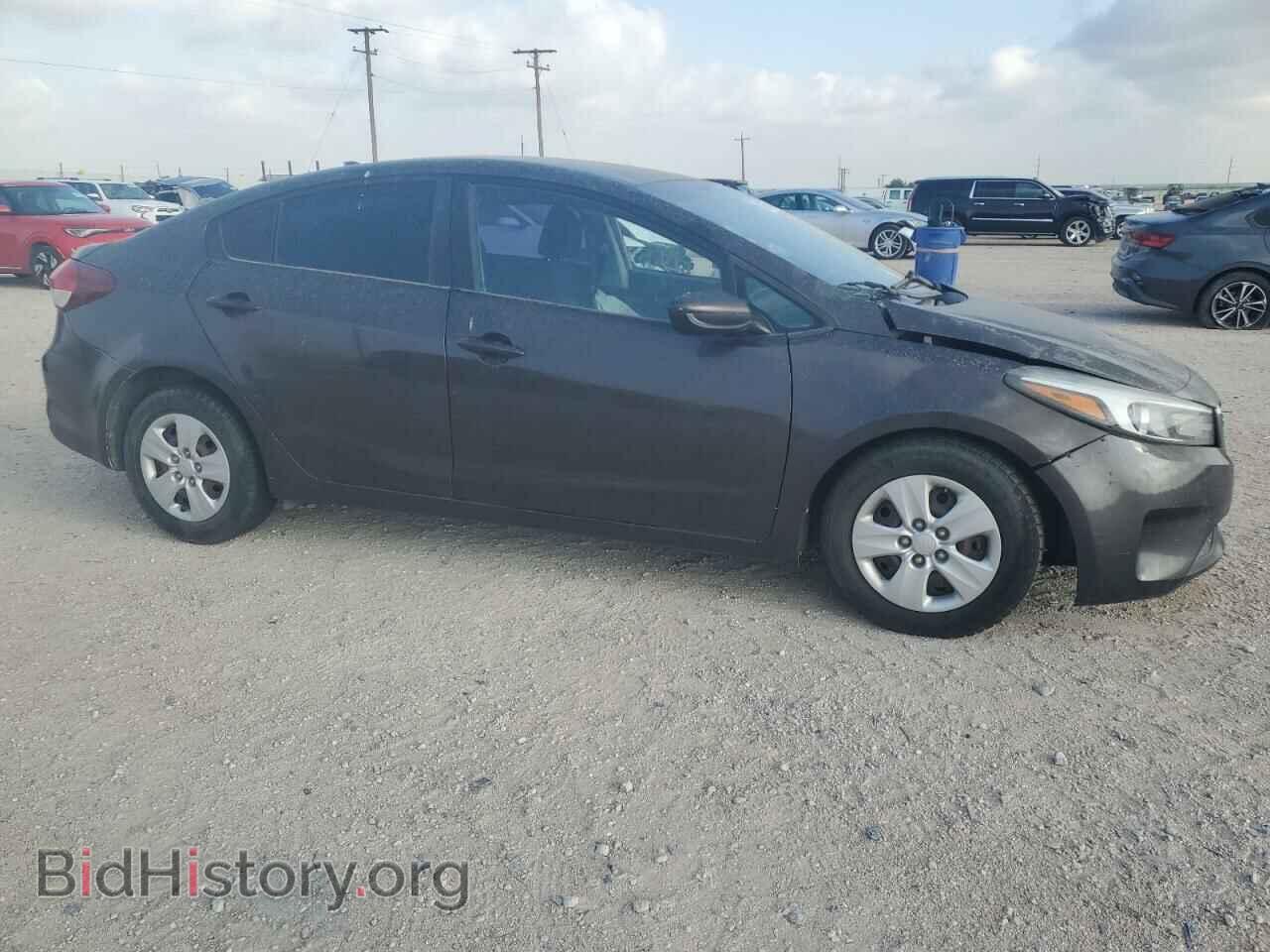 2017 KIA FORTE - VIN: 3KPFK4A71HE093427 - Фото 4