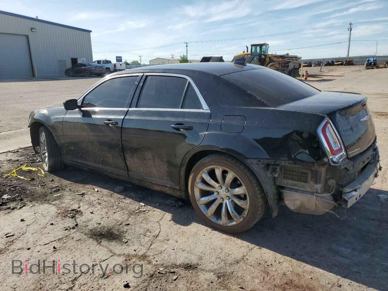 2018 CHRYSLER 300 - VIN: 2C3CCAAG0JH275973 - Фото 2