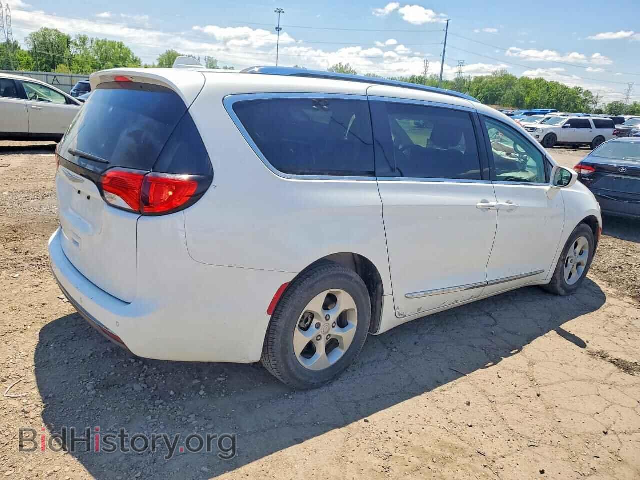 2017 CHRYSLER PACIFICA - VIN: 2C4RC1EG8HR644003 - Photo 3