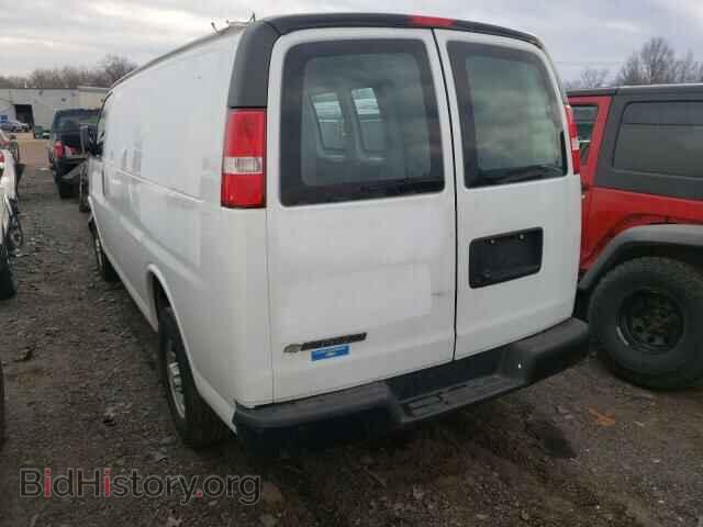 2017 CHEVROLET EXPRESS - VIN: 1GCWGAFF9H1107352 - Фото 3