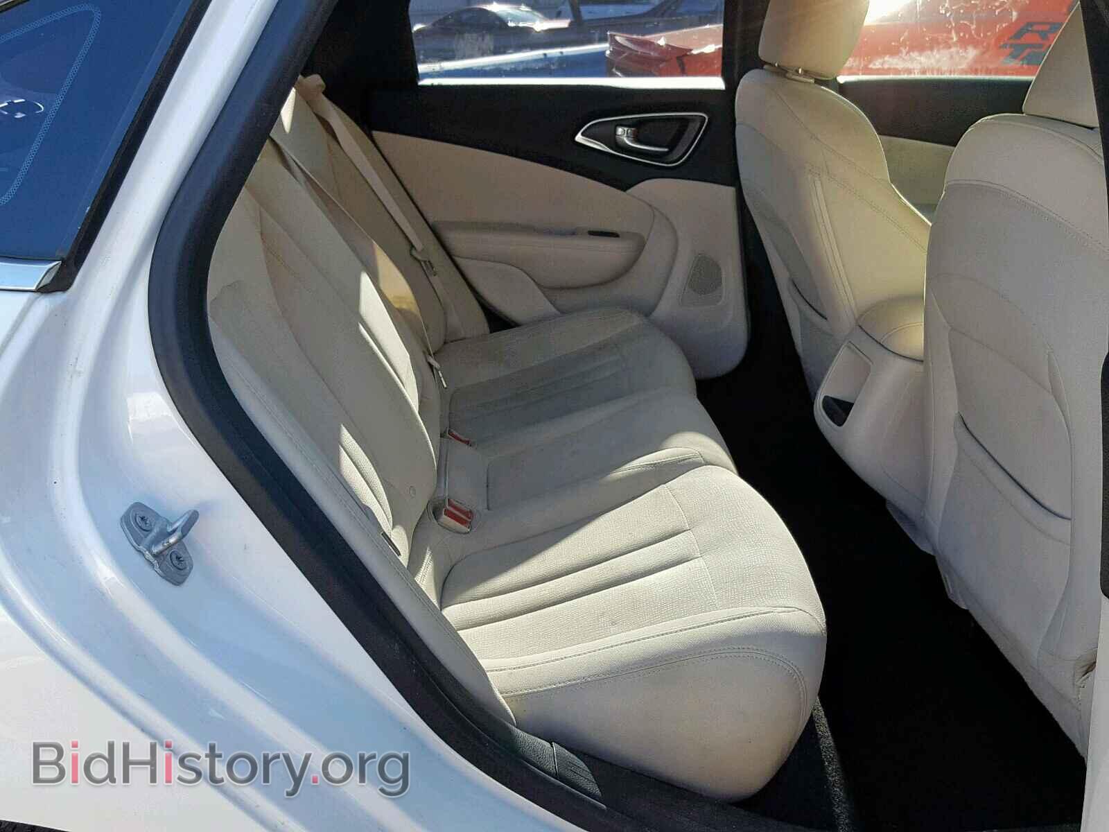 2016 CHRYSLER 200 - VIN: 1C3CCCAB4GN126353 - Фото 6