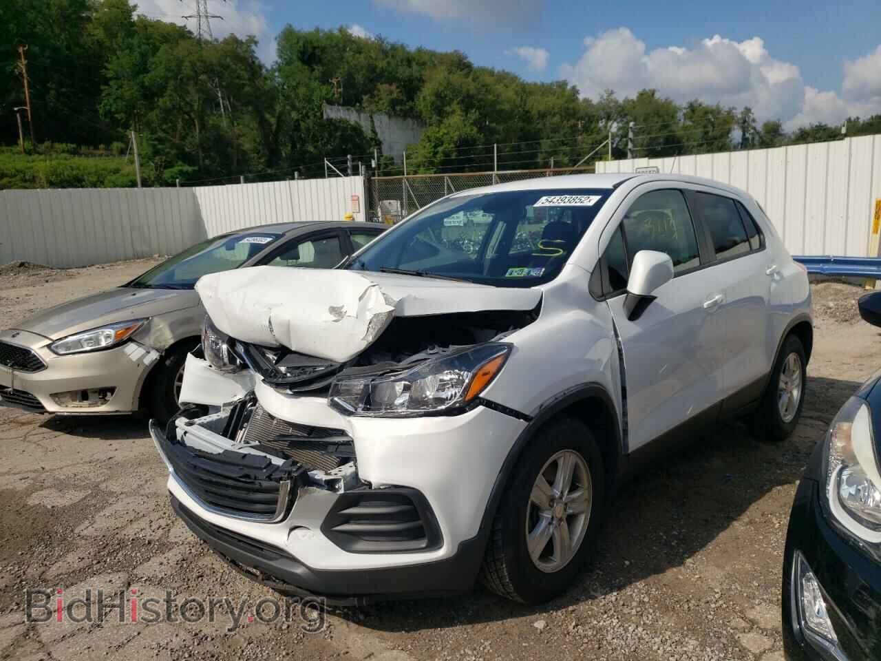 2019 CHEVROLET TRAX - VIN: 3GNCJKSBXKL340600 - Фото 2
