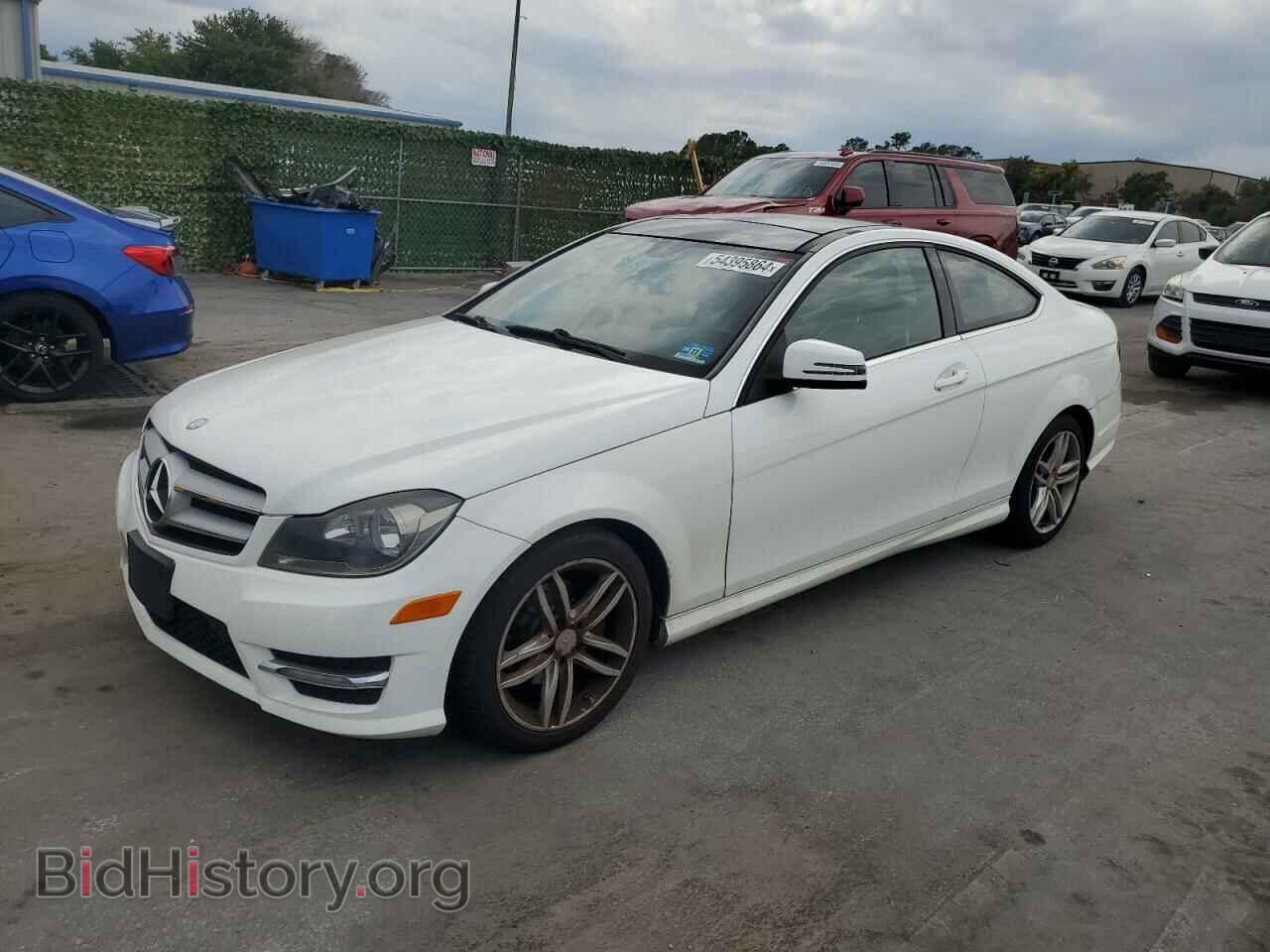 Фотография WDDGJ4HB3DF951990 - MERCEDES-BENZ C-CLASS 2013