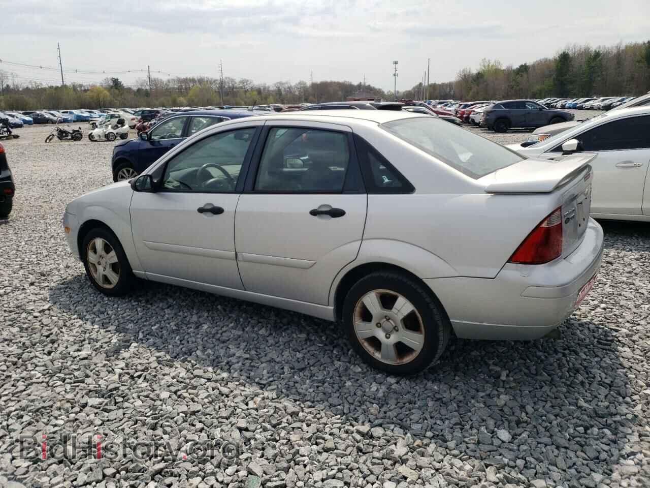 2006 FORD FOCUS - VIN: 1FAHP34N56W166189 - Фото 2