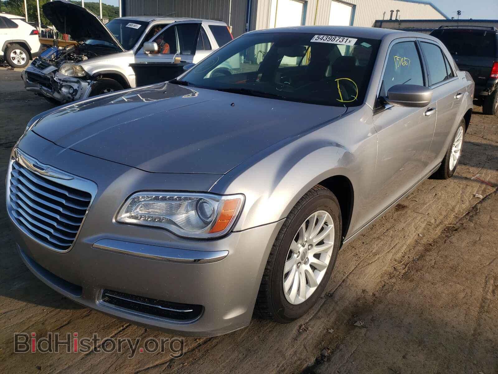 2014 CHRYSLER 300 - VIN: 2C3CCAAG9EH288940 - Фото 2