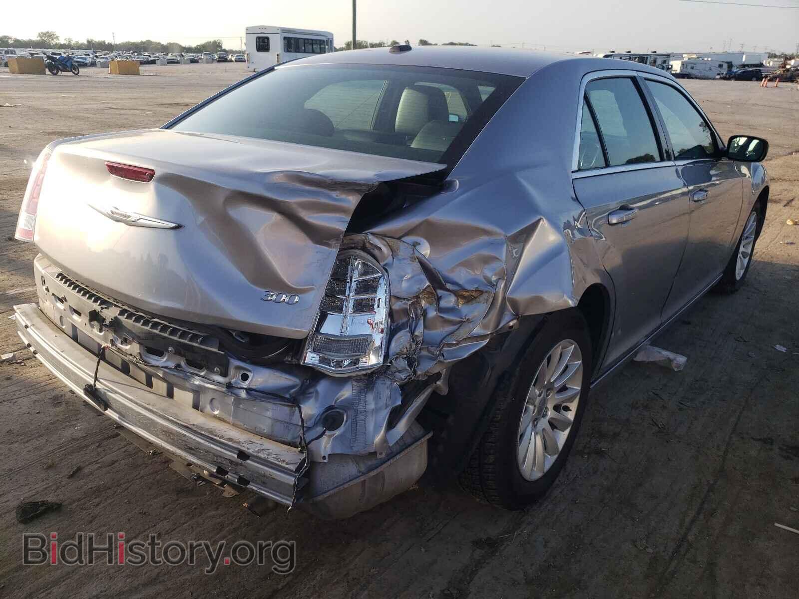 2014 CHRYSLER 300 - VIN: 2C3CCAAG9EH288940 - Фото 4