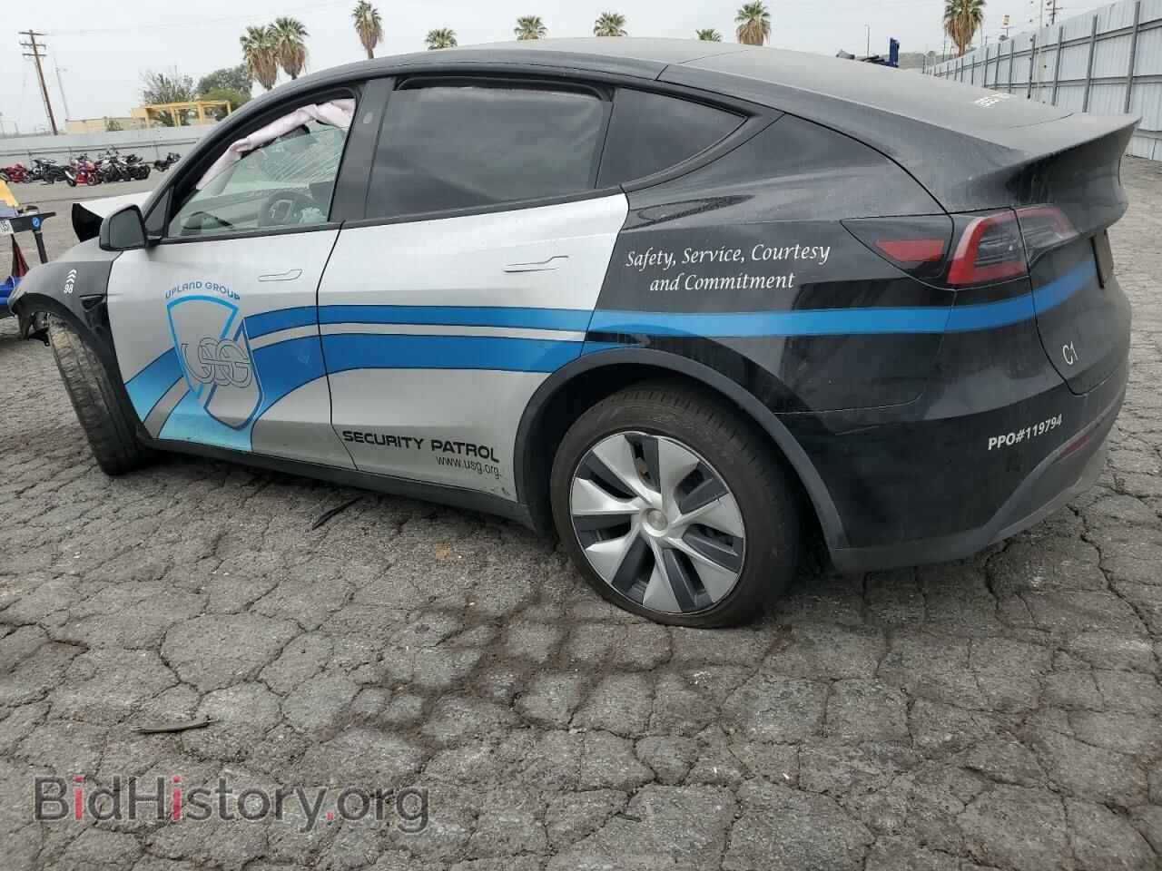 2024 TESLA MODEL Y - VIN: 7SAYGDEE8RA238798 - Фото 2