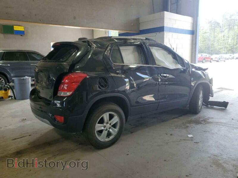 2020 Chevrolet TRAX (VIN KL7CJLSB3LB073914) — photo 3 of 13