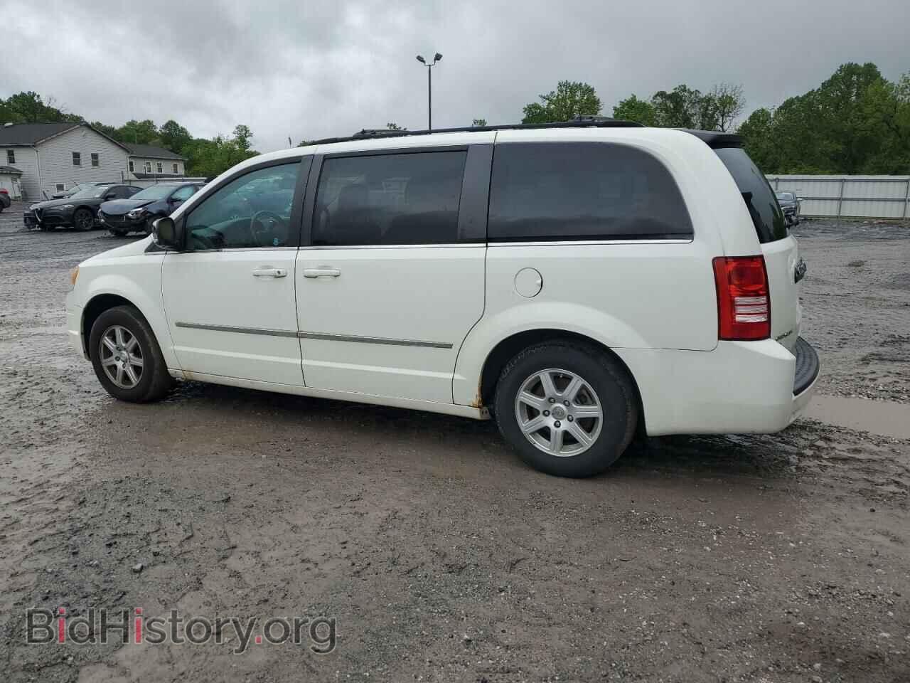 2010 CHRYSLER MINIVAN - VIN: 2A4RR8DX9AR366592 - Photo 2
