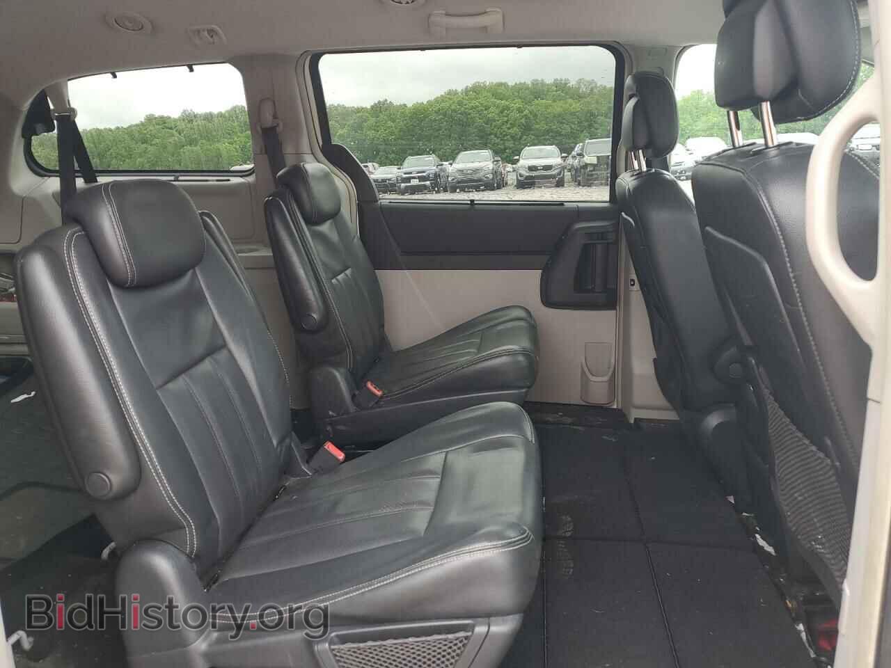 2010 CHRYSLER MINIVAN - VIN: 2A4RR8DX9AR366592 - Photo 11