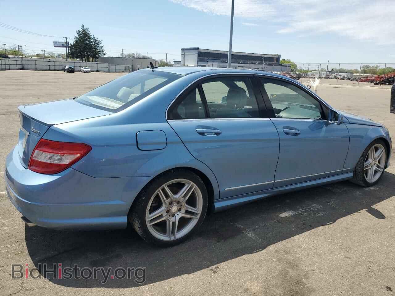 2011 MERCEDES-BENZ C-CLASS - VIN: WDDGF8BB1BR145367 - Фото 3
