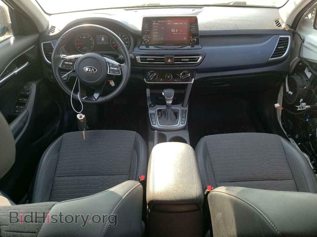2021 KIA SELTOS - VIN: KNDEUCAA8M7080907 - Фото 8