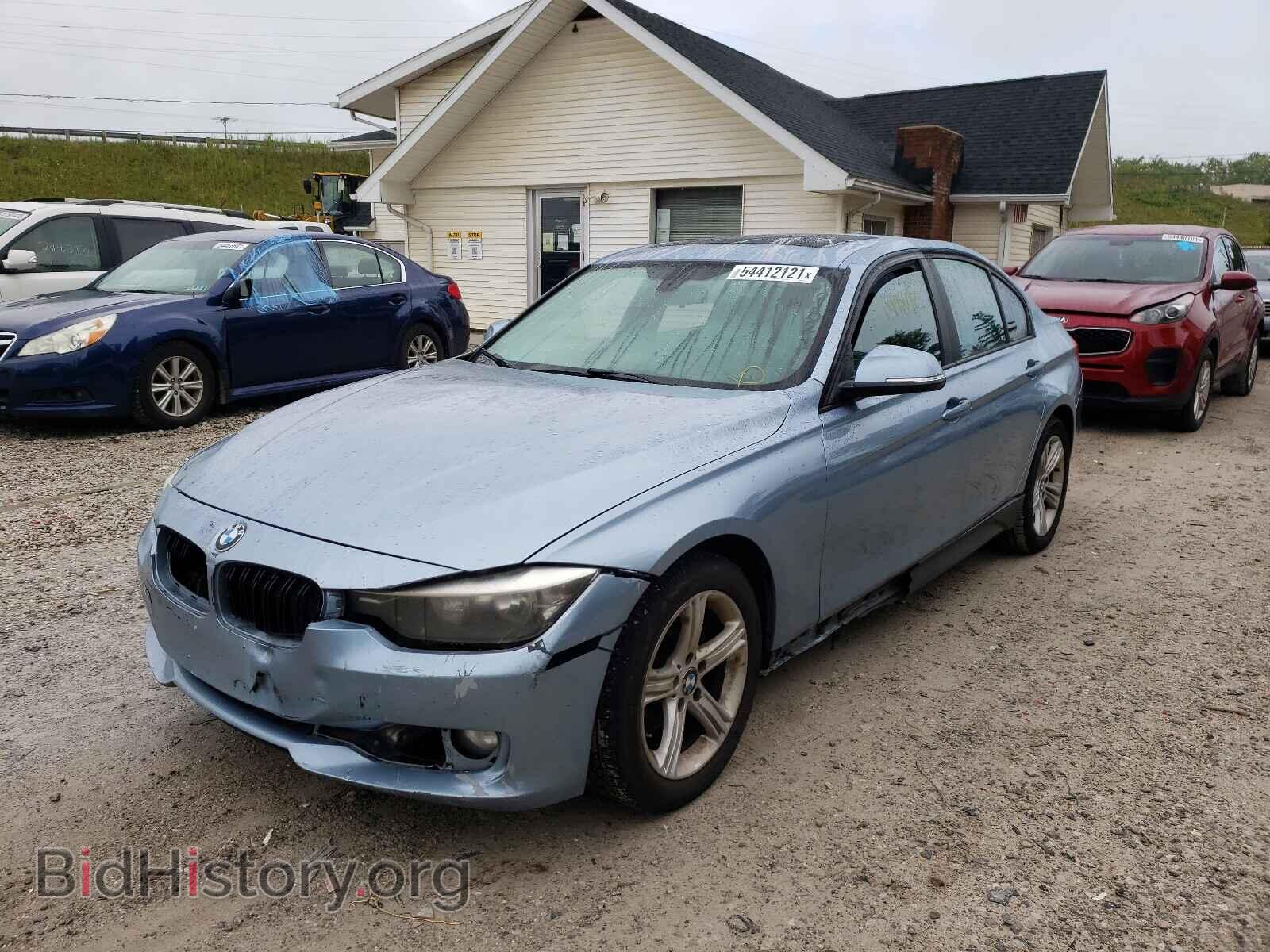 2013 BMW 3 SERIES - VIN: WBA3C3C57DF982445 - Фото 2
