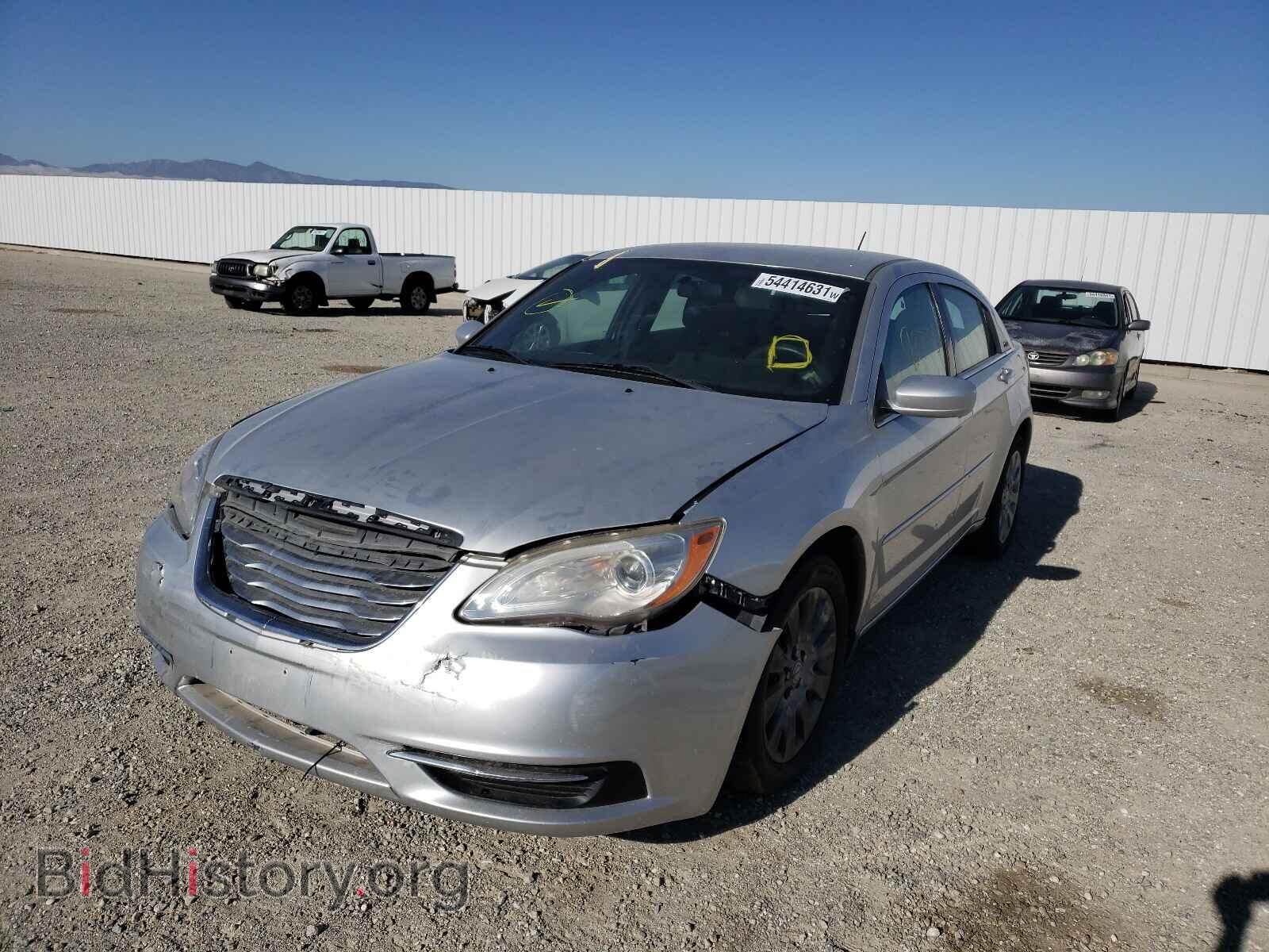2012 CHRYSLER 200 - VIN: 1C3CCBABXCN201867 - Photo 2
