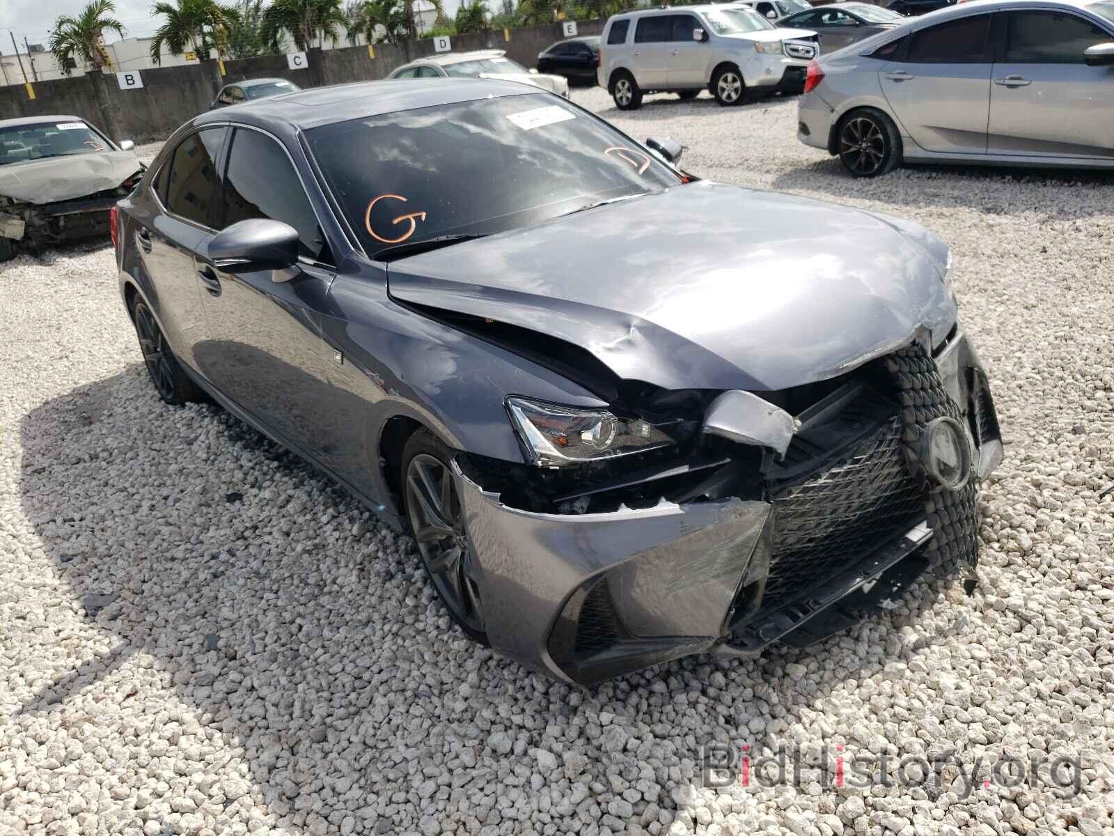 Photo JTHBA1D25J5075996 - LEXUS IS 2018